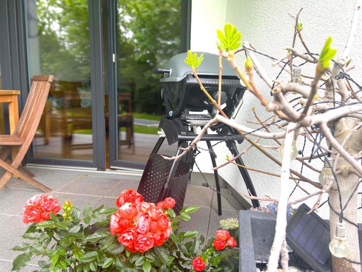 Customflats - Tiefgarage - Terrasse - Uninaehe Appartement Ulm Buitenkant foto